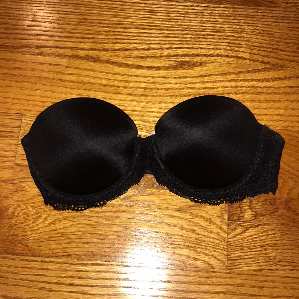Victoria’s Secret Pink strapless black bra